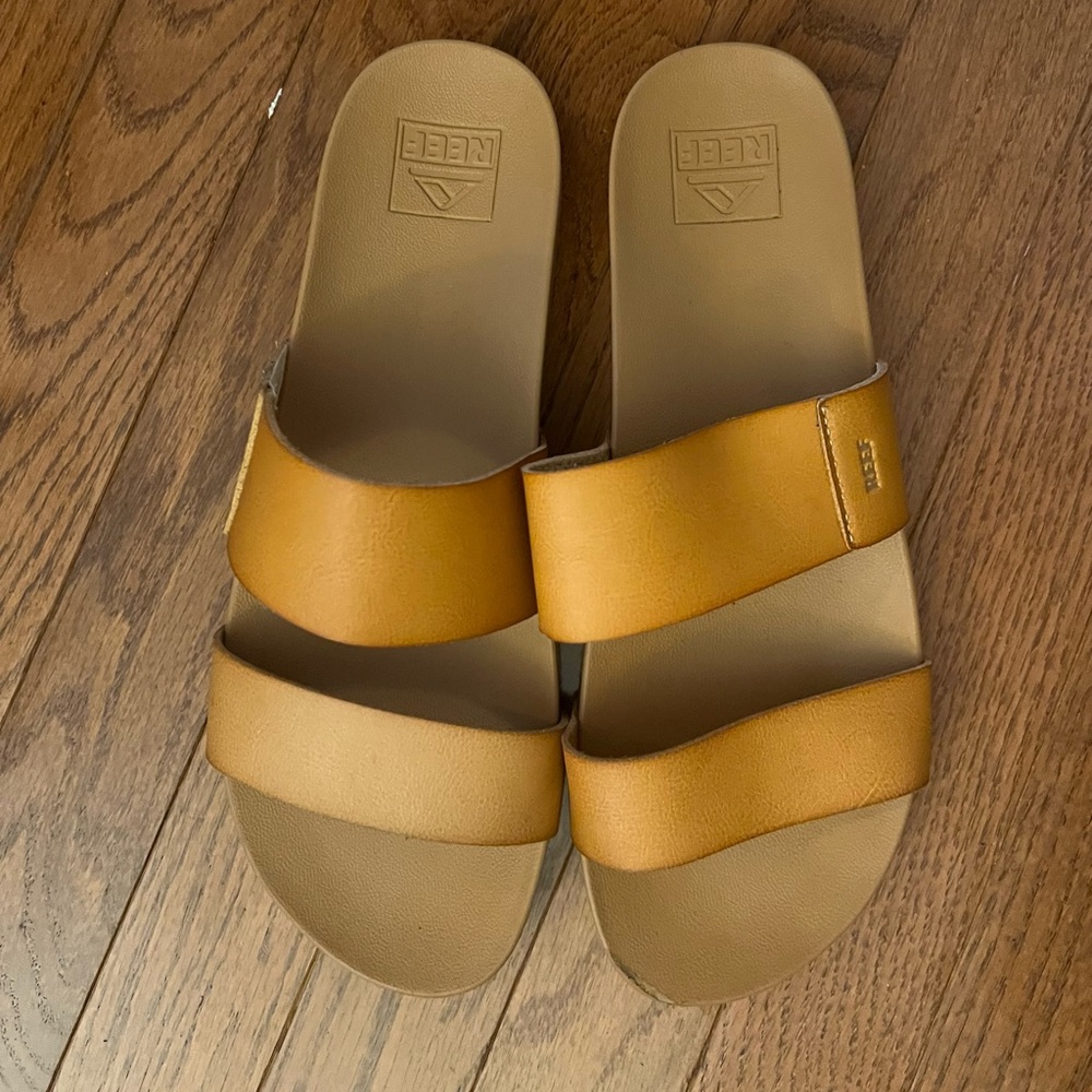Reef Two strap sandals